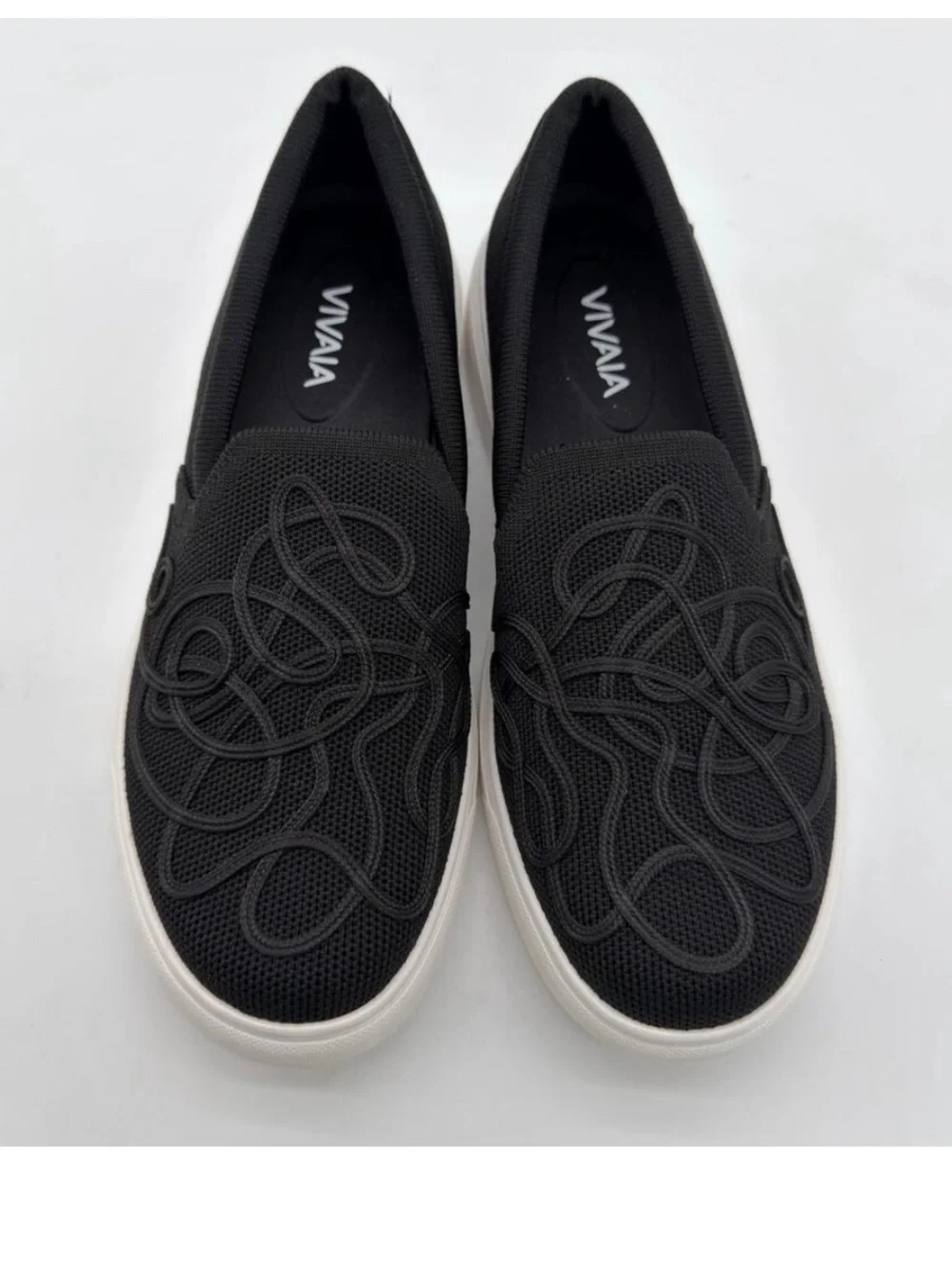 Vivaia V-Tune Embroidered Water resistant Knit Slip on Sneakers. Size 9